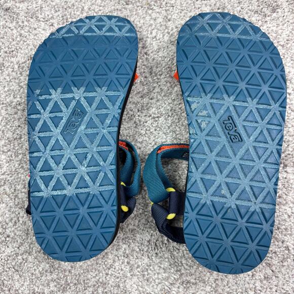 Boys Teva Sandals size 4-Like New! - Picture 5 of 7
